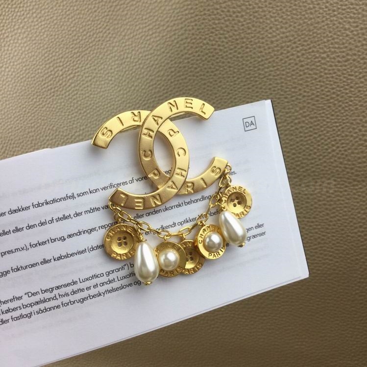 Chanel Earrings 537